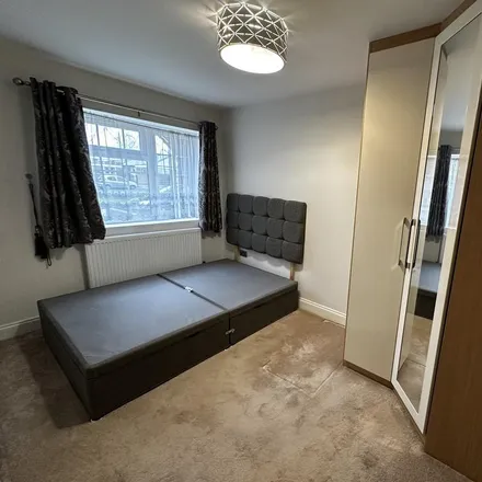 Image 6 - 44 Cuckoo Avenue, London, W7 1BX, United Kingdom - Apartment for rent