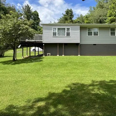 Buy this 3 bed house on 1537 Levels Rd in Fairmont, West Virginia