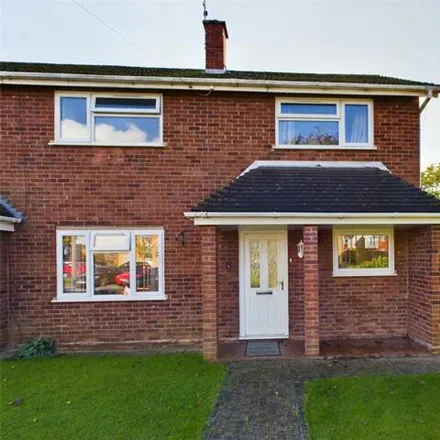 Buy this 3 bed duplex on Nibley Close in Worcester, WR4 9LP