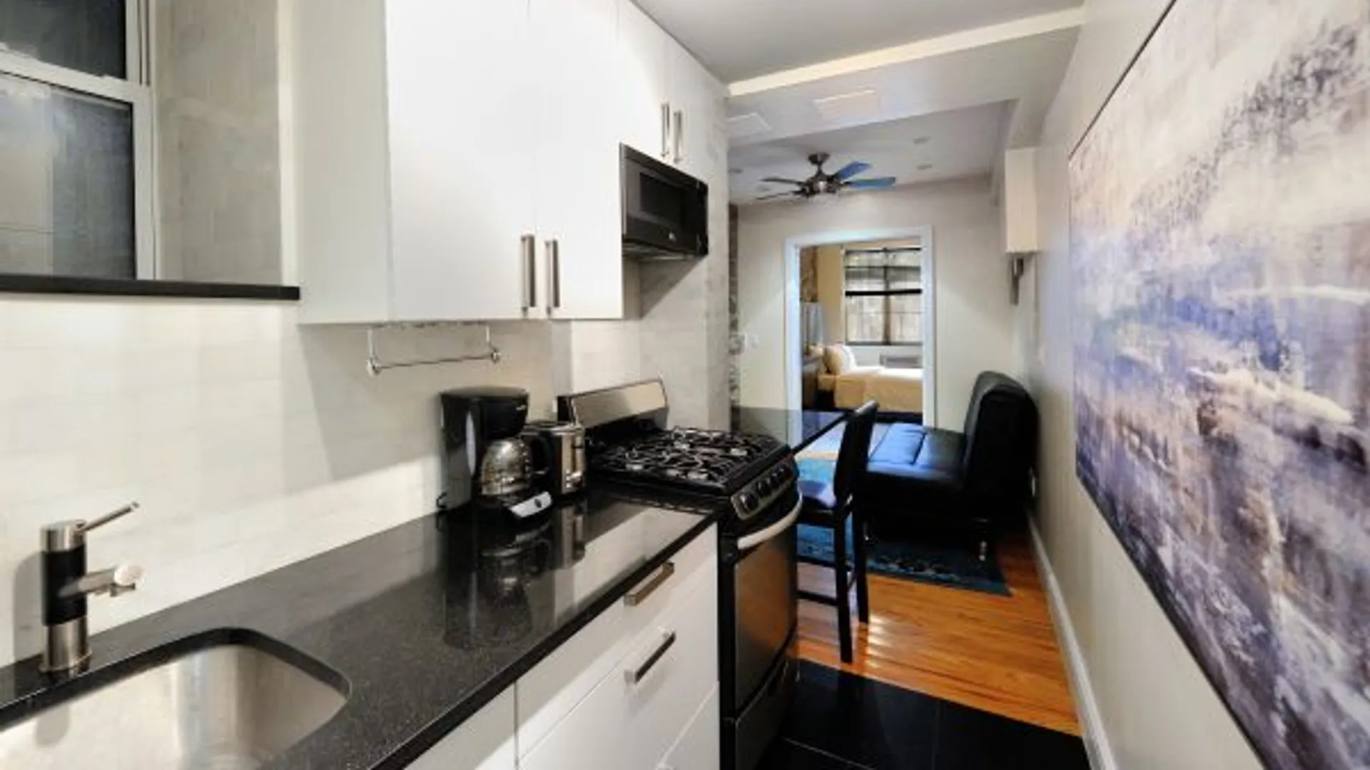 331 East 33rd Street, New York, NY 10016, USA | 2 bed townhouse for rent