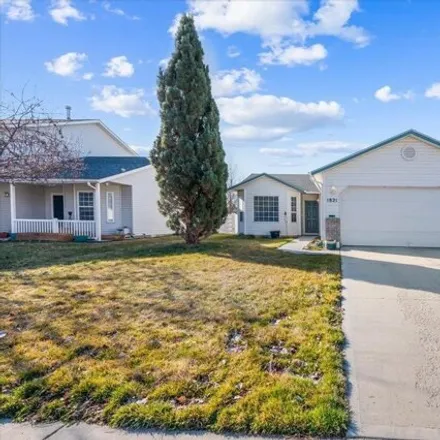 Buy this 3 bed house on 1927 Smith Avenue in Nampa, ID 83651