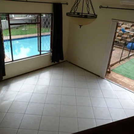 Image 1 - Sunningdale tennsi court, Sunshine Drive, Sunningdale, KwaZulu-Natal, 4019, South Africa - Apartment for rent