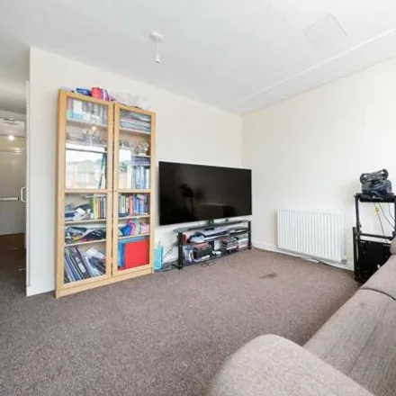 Buy this studio apartment on Mocha Court in 14 Taylor Place, London