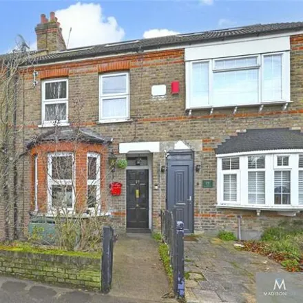 Buy this 4 bed townhouse on Turpin's Lane in Chigwell, IG8 8AZ