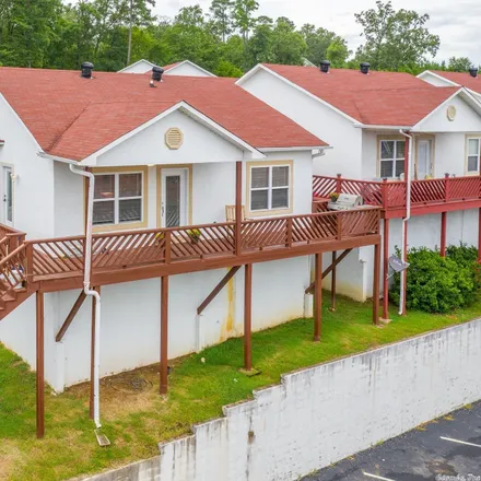 Buy this 2 bed townhouse on 208 Aberina Street in Hot Springs, AR 71913