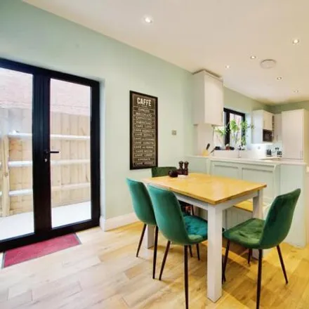 Image 2 - Balmoral Road, Dudden Hill, London, NW2 5BS, United Kingdom - Apartment for sale