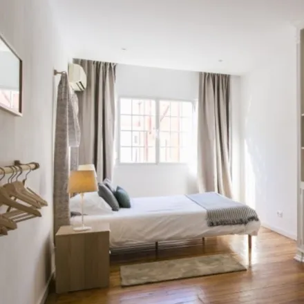 Rent this 5 bed room on La Campania in Rua de Artilharia Um, 1250-272 Lisbon