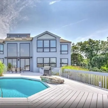 Rent this 4 bed house on 44 Kettle Hole Road in Montauk, East Hampton