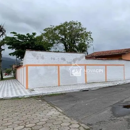 Buy this 3 bed house on Rua São Lourenço in Real, Praia Grande - SP