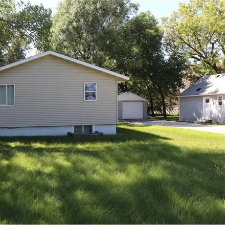 Image 3 - 400 4th Street Northeast, St. Cloud, MN 56387, USA - House for sale