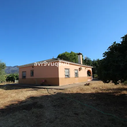 Buy this 4 bed house on 29120 Alhaurín el Grande