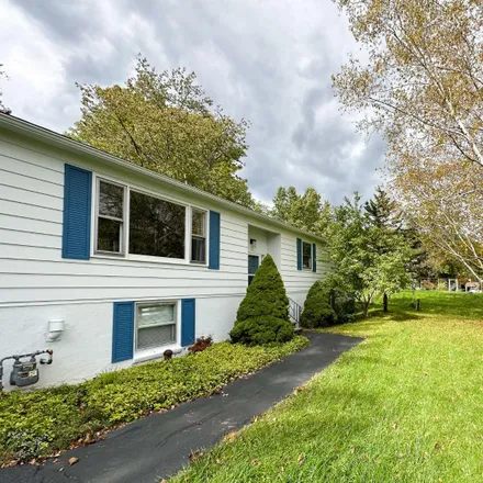 Buy this 3 bed house on 6 Cliff Park Circle in City of Ithaca, NY 14850