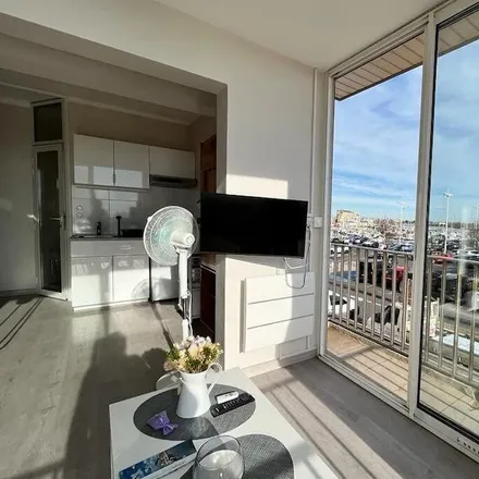 Rent this studio apartment on Valras-Plage in Rue Enseigne de Chauliac, 34350 Valras-Plage