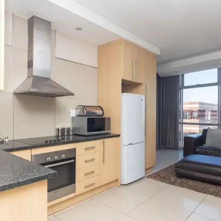Image 1 - Edward Rubenstein Drive, Sandown, Sandton, 2031, South Africa - Apartment for rent