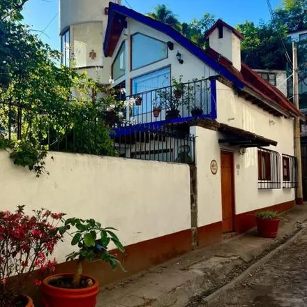 Buy this 3 bed house on unnamed road in Centro, 51200 Valle de Bravo