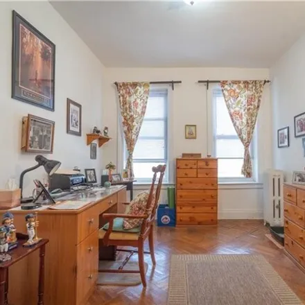 Image 8 - 71 Bay 37th Street, New York, NY 11214, USA - Duplex for sale