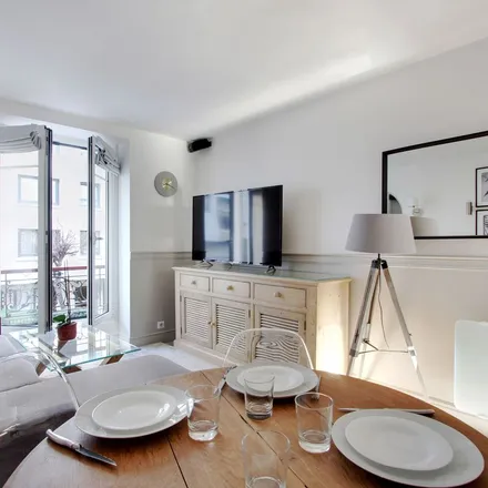 Rent this 3 bed apartment on 104 Rue du Théâtre in 75015 Paris, France