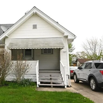 Buy this 2 bed house on 351 North Hazelwood Avenue in Youngstown, OH 44509