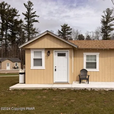 Rent this 1 bed house on 582 Hemlock Drive in Tobyhanna Township, PA 18466