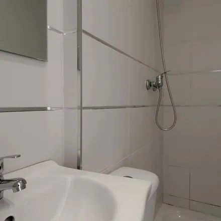 Rent this 2 bed apartment on IPR Prevención in Calle de Santoña, 35