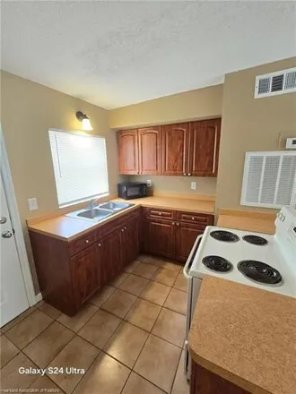 Image 6 - 241 South Commerce Avenue, Sebring, FL 33870, USA - Apartment for rent