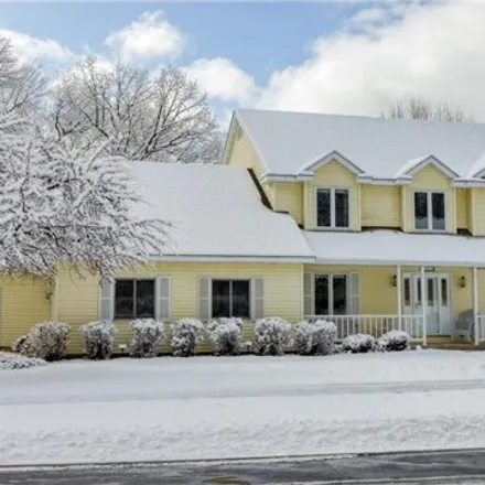 Buy this 5 bed house on 2993 West Princeton Avenue in Eau Claire, WI 54703
