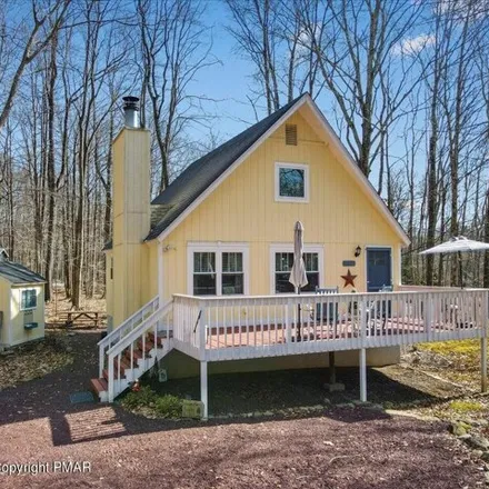 Buy this 2 bed house on 5102 Tenicum Dr in Pocono Lake, Pennsylvania