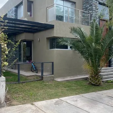 Buy this 3 bed house on Cerro Quebrada Blanca in Departamento Capital, M5500 EPA Mendoza