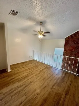 Image 7 - 2305 Aspen Street, Dallas, TX 75227, USA - Townhouse for rent