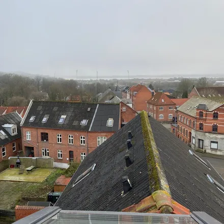 Rent this 3 bed apartment on Nordbanevej 3B in 7800 Skive, Denmark