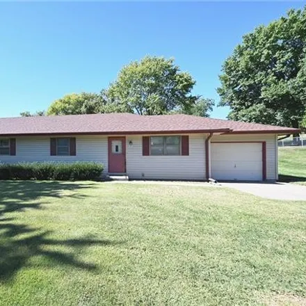 Image 3 - 101 North Belt Avenue, Edgerton, Platte County, MO 64444, USA - Duplex for sale