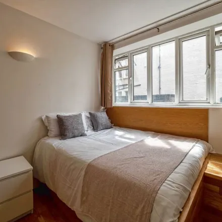 Image 5 - Sussex Gardens, London, NW1 5RE, United Kingdom - Apartment for rent