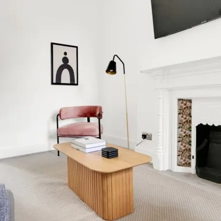 Image 5 - 203 Earl's Court Road, London, SW5 9RF, United Kingdom - Apartment for rent