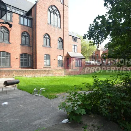 Image 4 - Bethel United Church, Victoria Road, Leeds, LS6 1AT, United Kingdom - House for rent