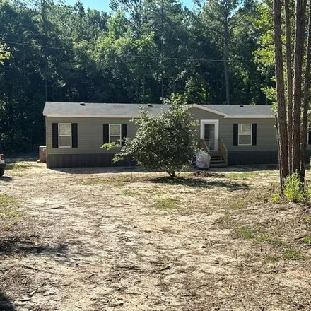 Buy this 4 bed house on 463 Lakepine Rd in Abbeville, Alabama