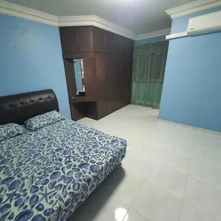 Rent this 1 bed room on 485 Pasir Ris Drive 4 in Singapore 510485, Singapore