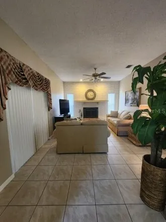 Image 5 - 23504 Forest View Drive, Pasco County, FL 34639, USA - House for sale