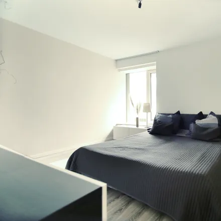 Rent this 3 bed apartment on Am Wienerfeld in 84174 Eching, Germany