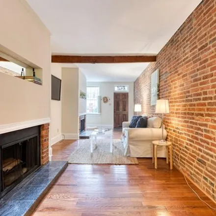 Image 6 - 126 East Montgomery Street, Baltimore, MD 21230, USA - House for sale