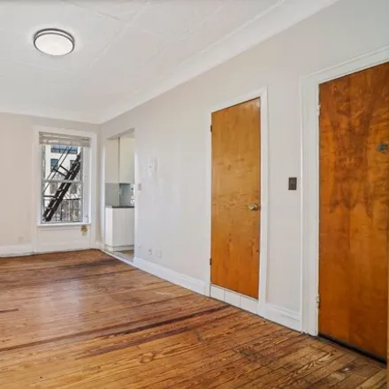 Image 7 - 113 3rd Place, New York, NY 11231, USA - House for sale