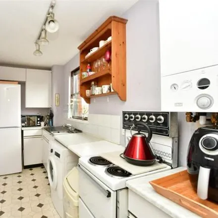Buy this 1 bed apartment on The Hollies in Gravesend, DA12 5EP