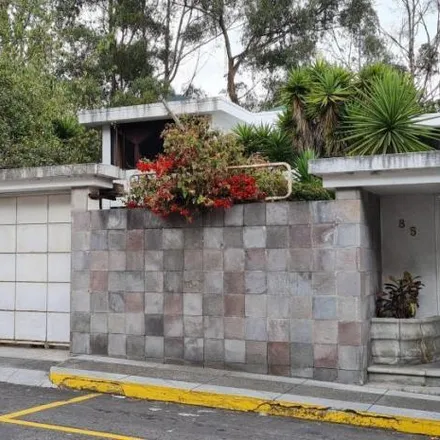 Buy this 5 bed house on Oe9 in 170104, Quito