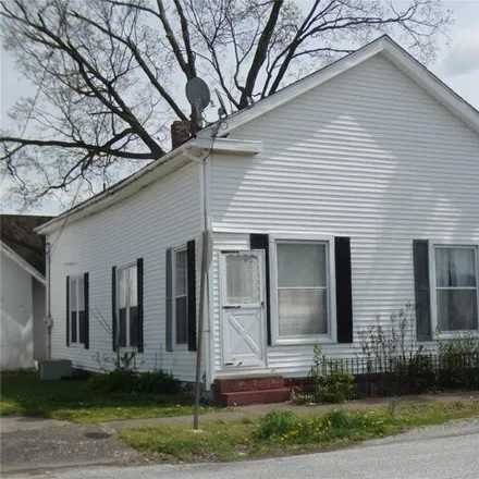 Image 3 - 308 South Douglas Street, Pinckneyville, IL 62274, USA - House for sale