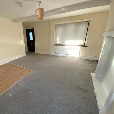 Image 3 - Dole Street, Thornton, BD13 3LL, United Kingdom - Duplex for rent