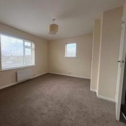 Image 3 - Cedar Avenue, Worthing, BN13 2HU, United Kingdom - House for rent