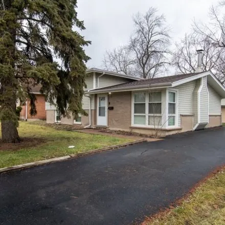 Buy this 3 bed house on 3720 169th Street in Country Club Hills, IL 60478