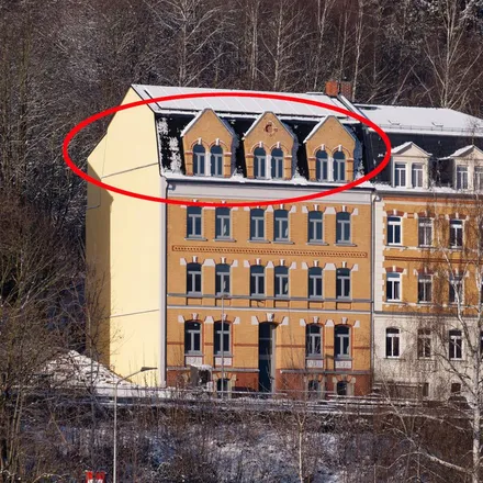 Rent this 4 bed apartment on Pizzeria Bravo in Carolinenstraße 1, 07973 Greiz