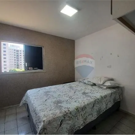Buy this 3 bed apartment on Avenida José Tomaz Dávila Nabuco in Farolândia, Aracaju - SE