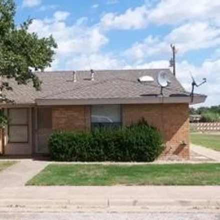 Rent this 2 bed house on 204 North Troy Avenue in Lubbock, TX 79416