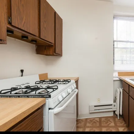 Rent this 2 bed apartment on 428 West Belden Avenue